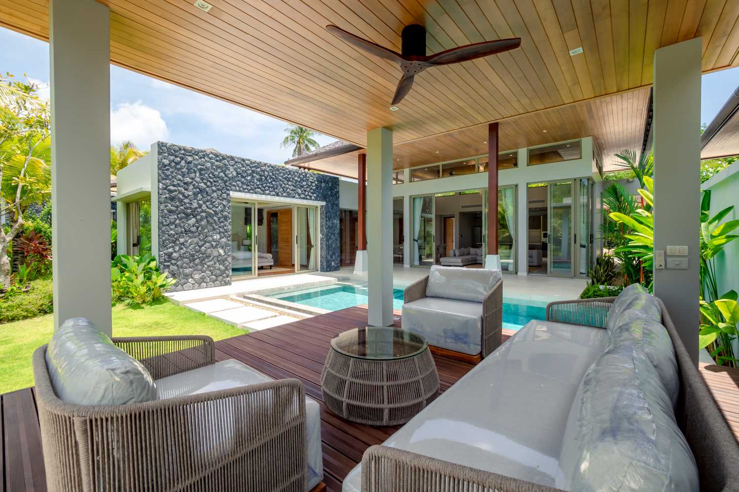 Property image - full photo 1