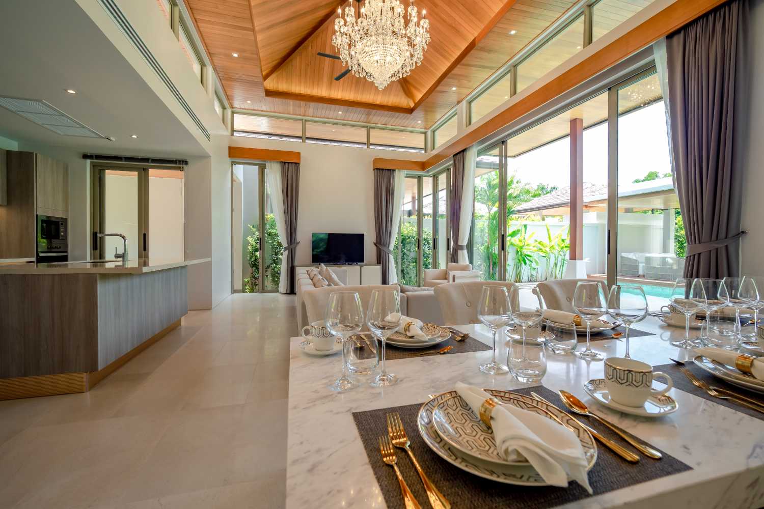 Property image - full photo 2
