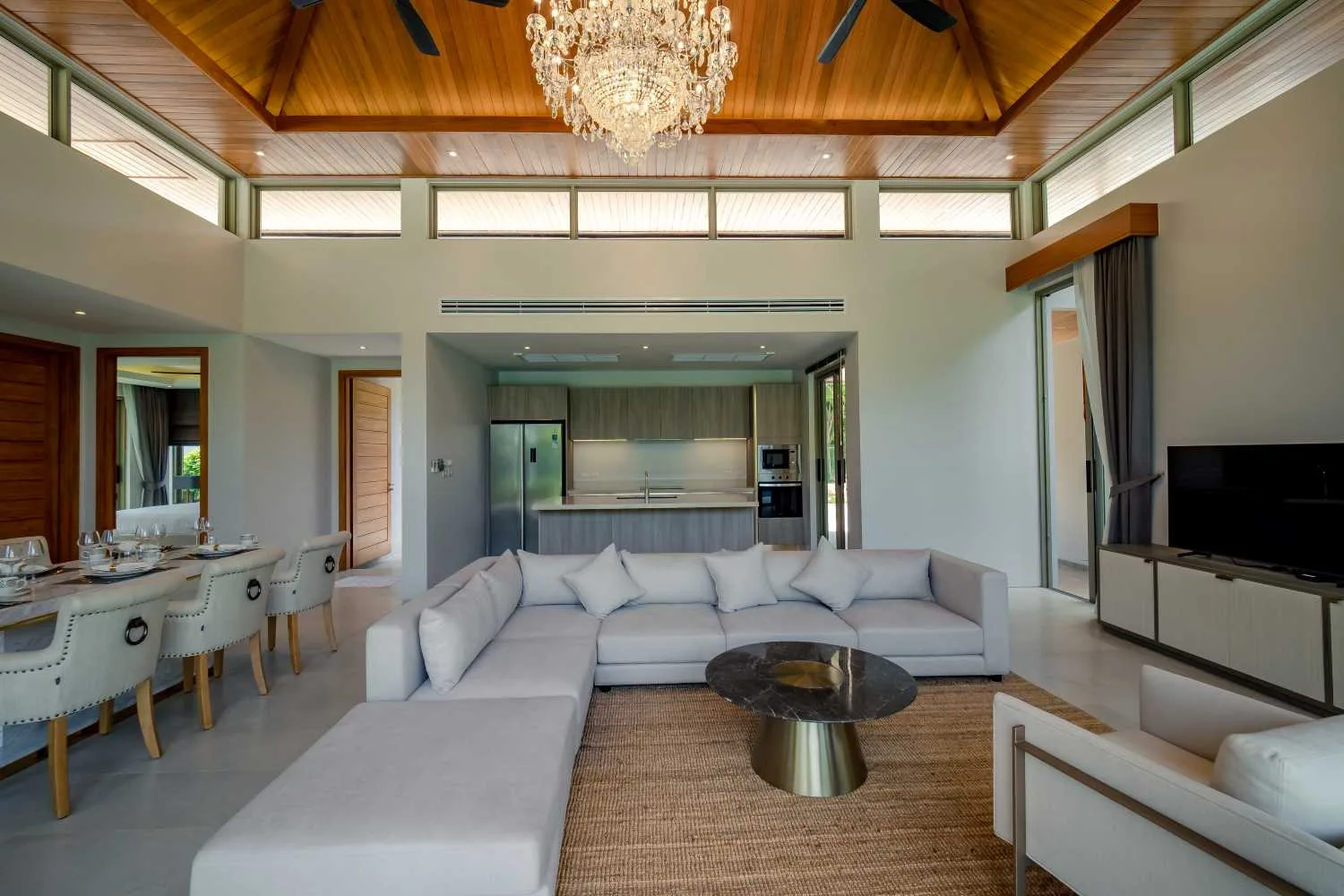 Property image - full photo 14
