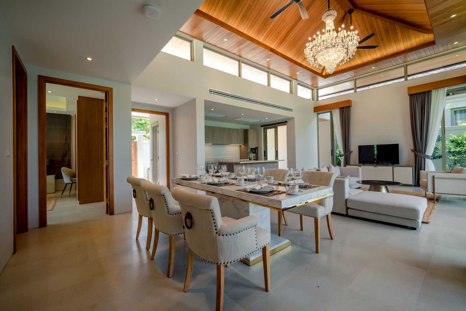 Property image - full photo 3