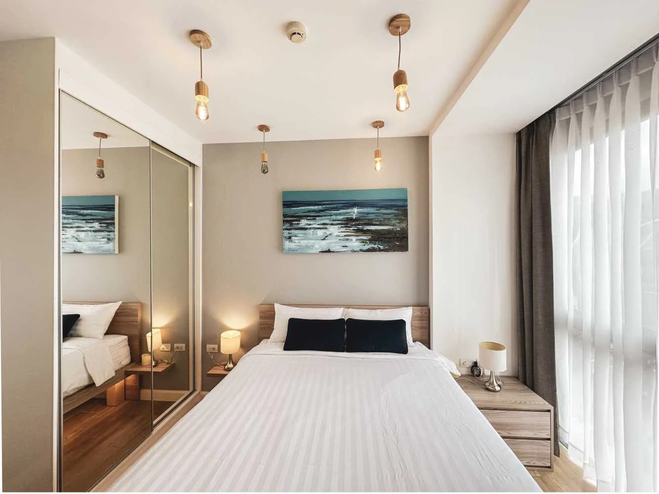 Property image - full photo 3