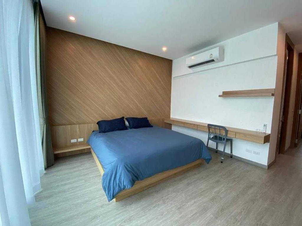 Property image - full photo 9