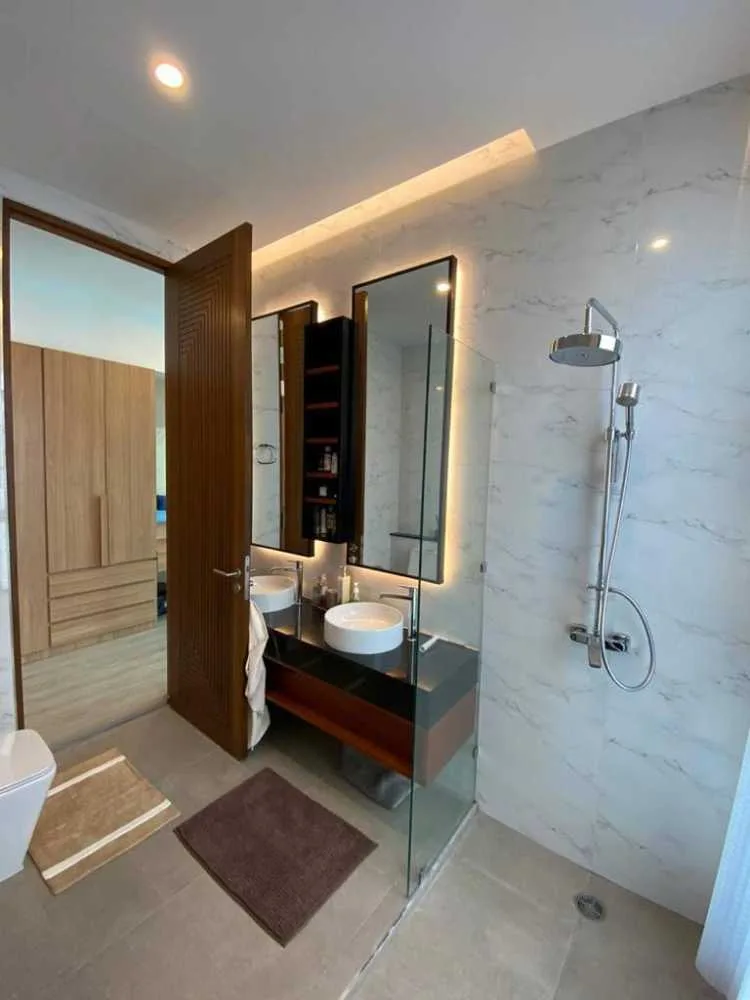 Property image - full photo 8