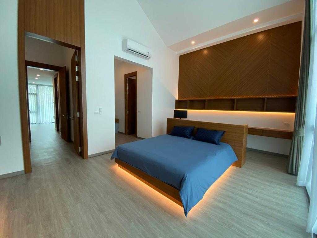 Property image - full photo 10