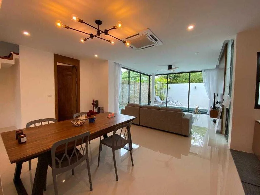 Property image - full photo 5