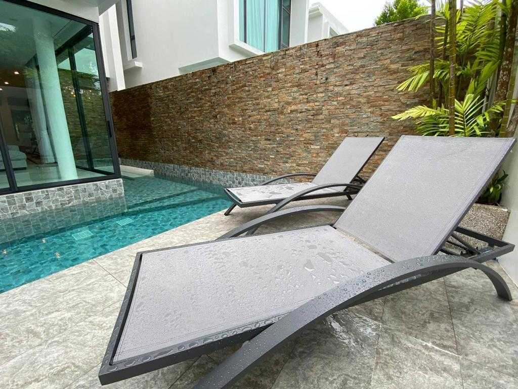 Property image - full photo 16