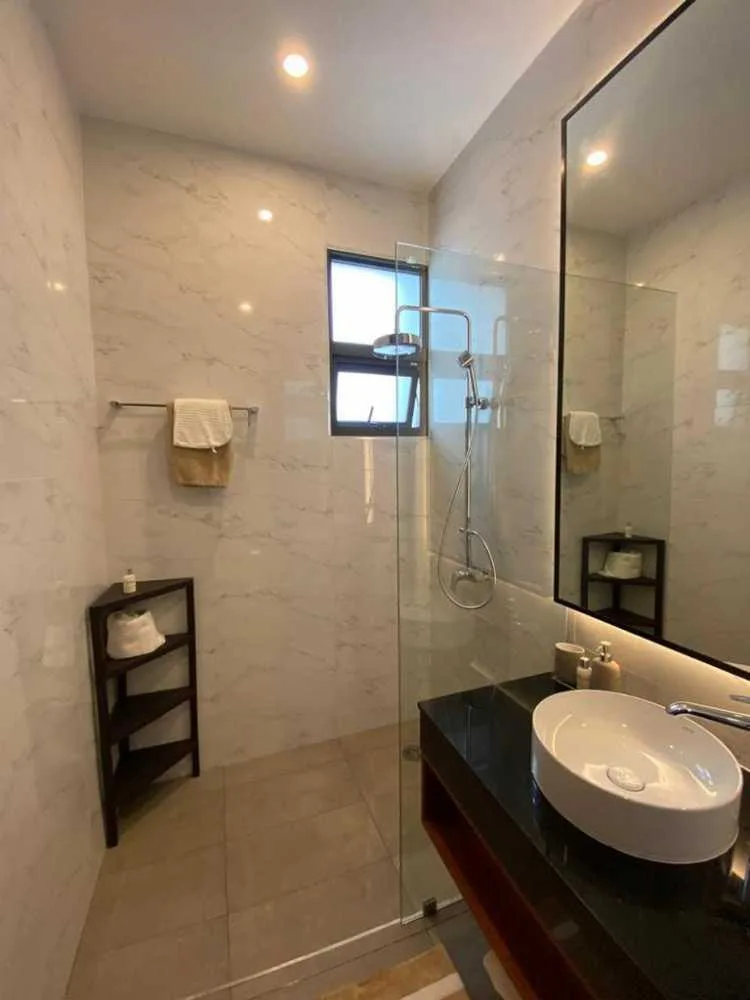 Property image - full photo 14