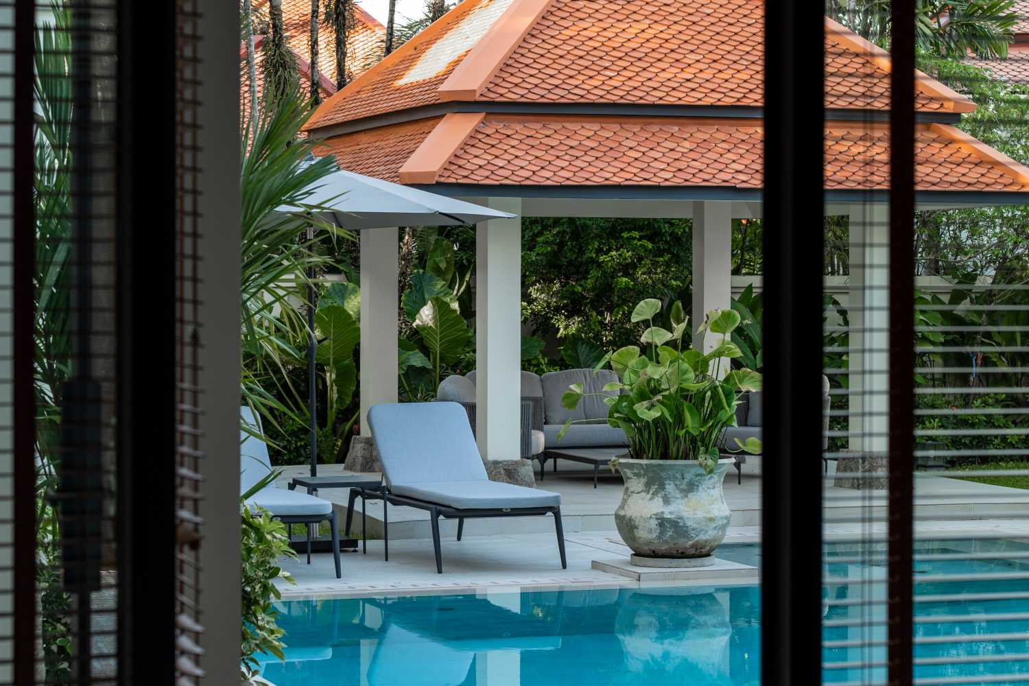 Property image - full photo 4