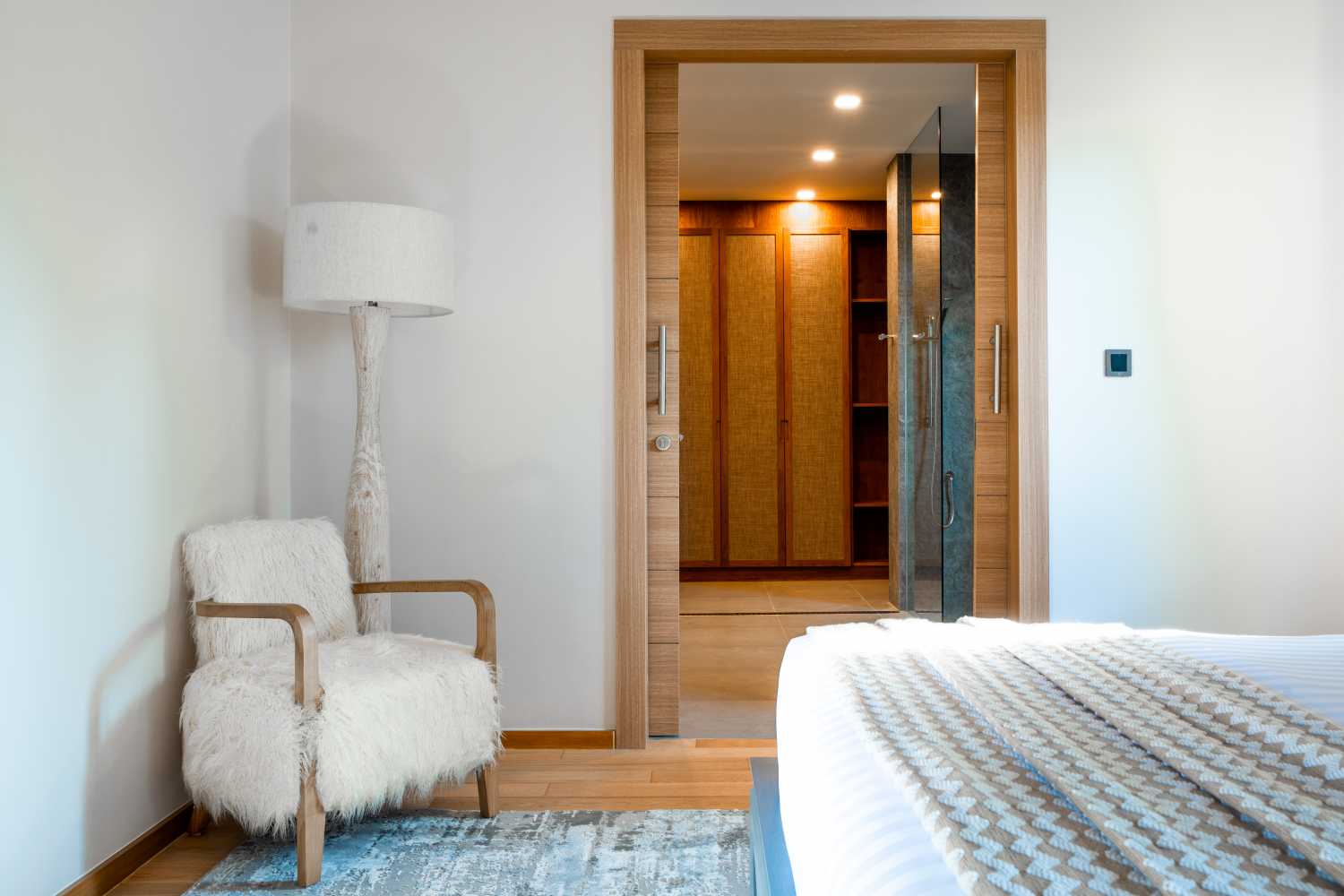Property image - full photo 18