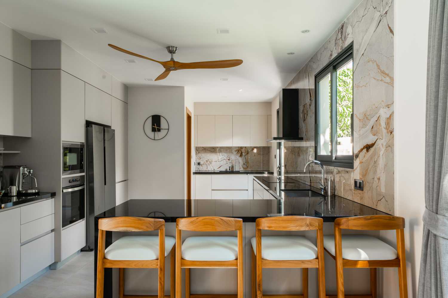 Property image - full photo 17