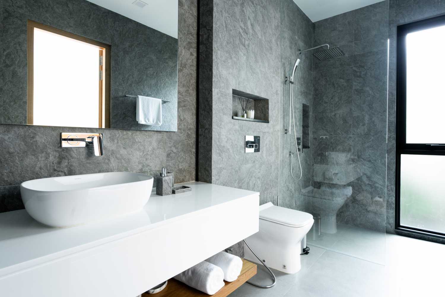 Property image - full photo 19