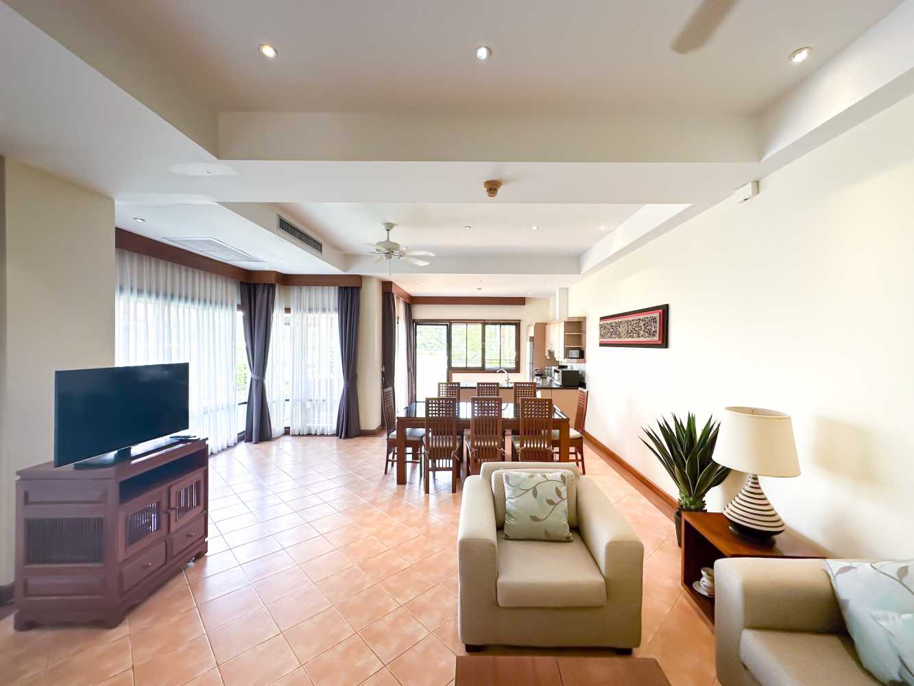 Property image - full photo 5