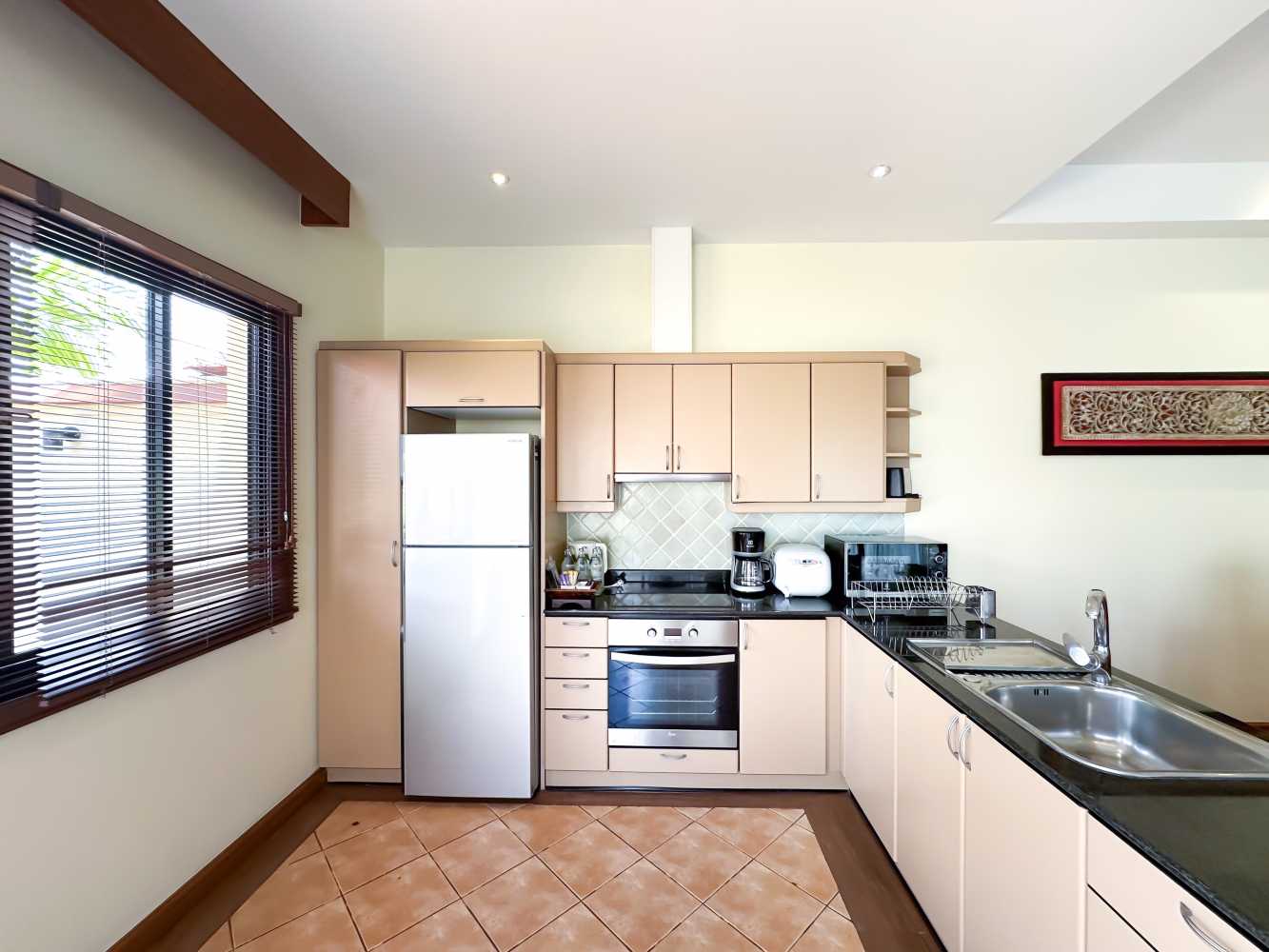 Property image - full photo 6