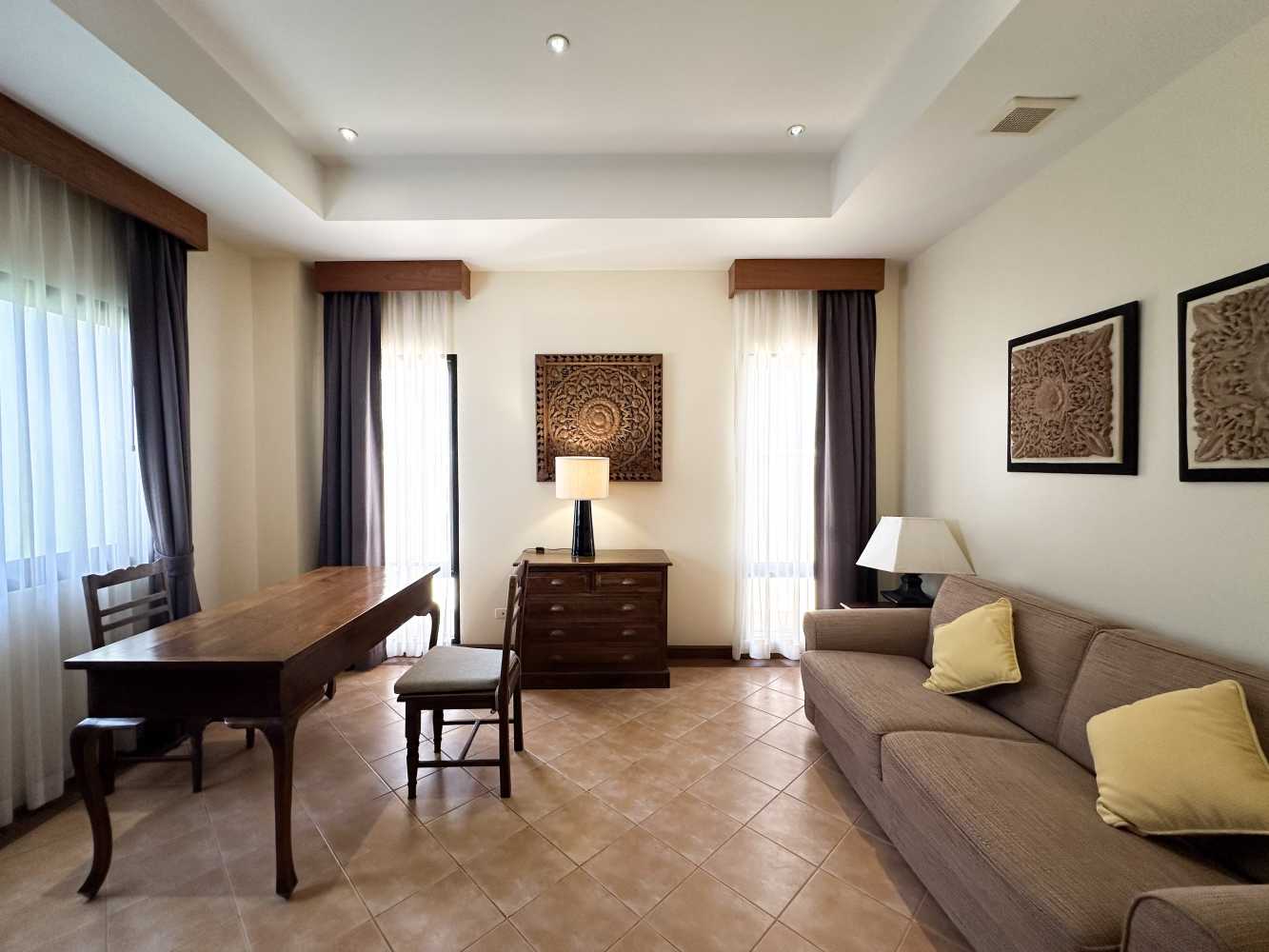 Property image - full photo 8