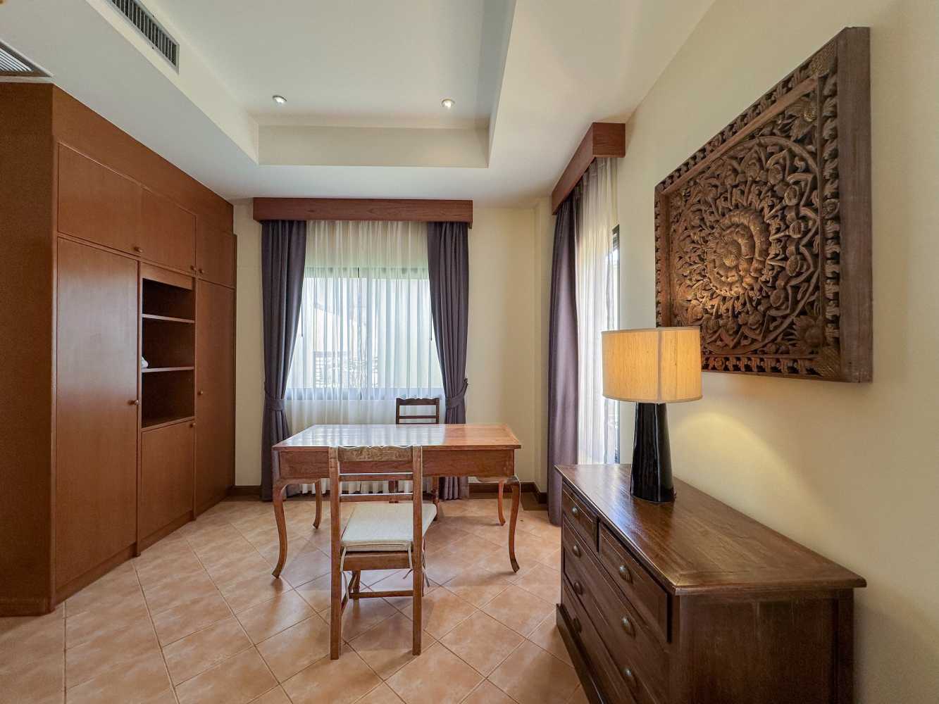 Property image - full photo 9