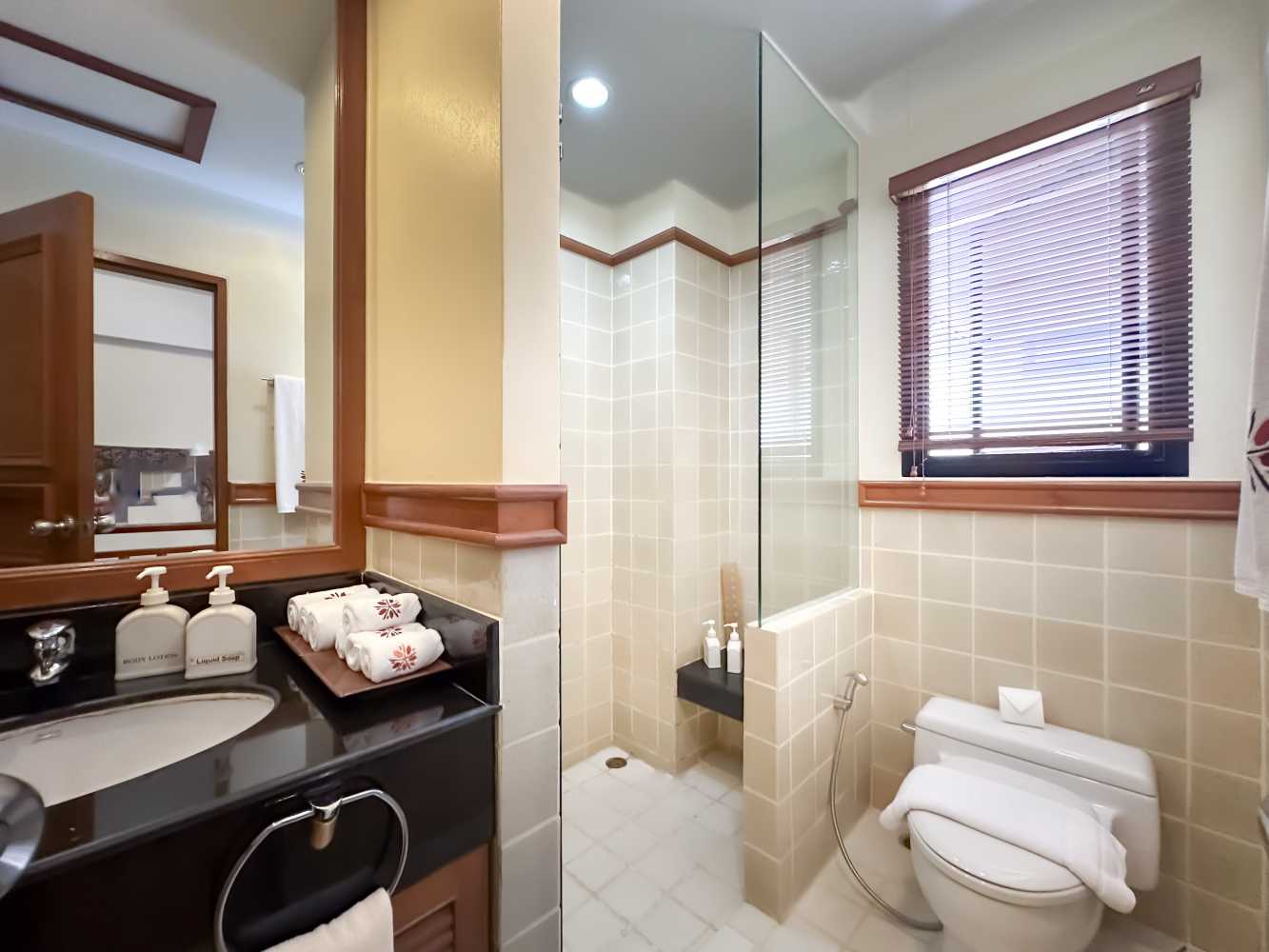 Property image - full photo 19