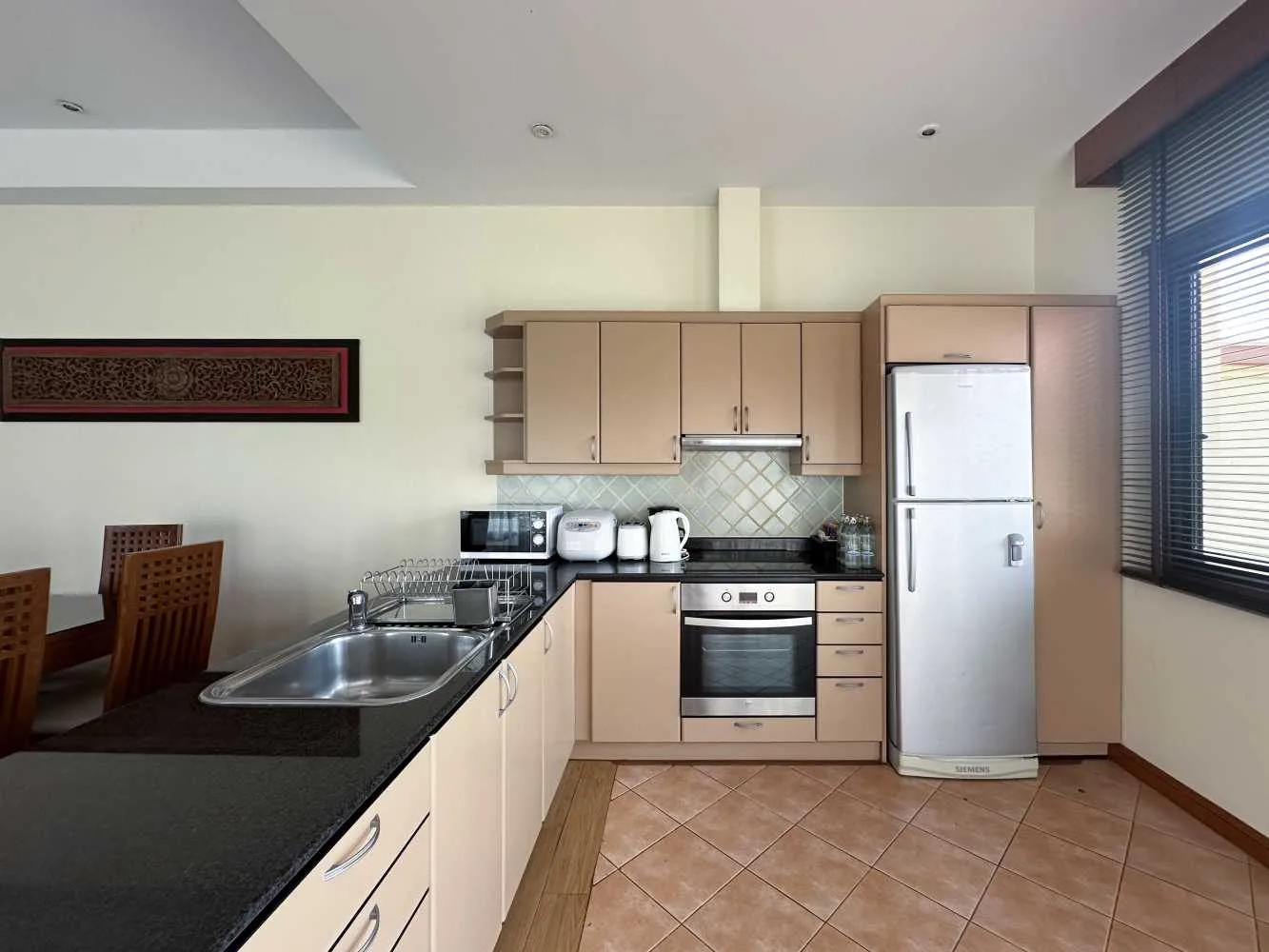 Property image - full photo 10