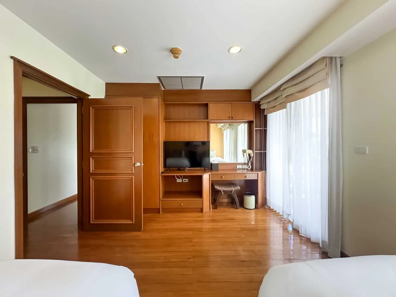 Property image - full photo 20