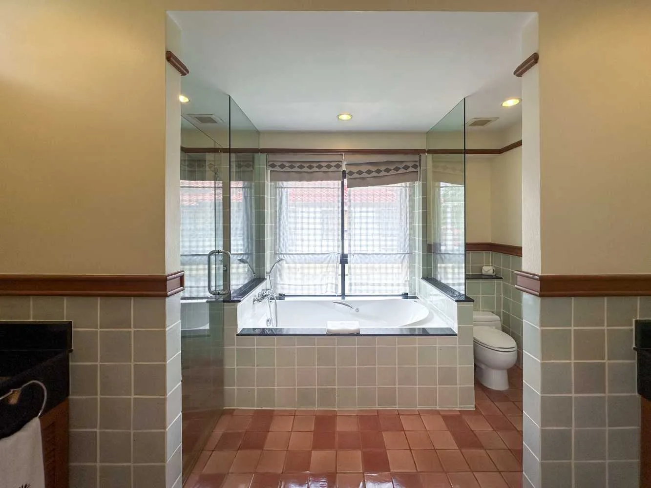 Property image - full photo 27