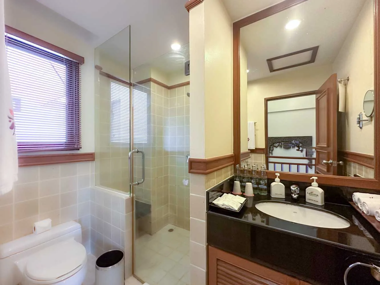 Property image - full photo 29