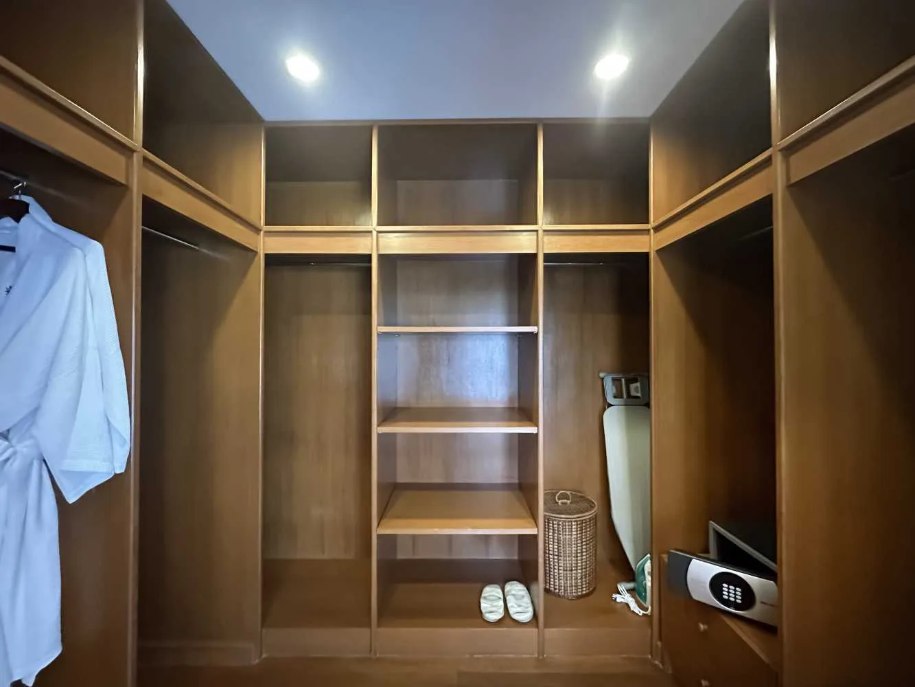Property image - full photo 23