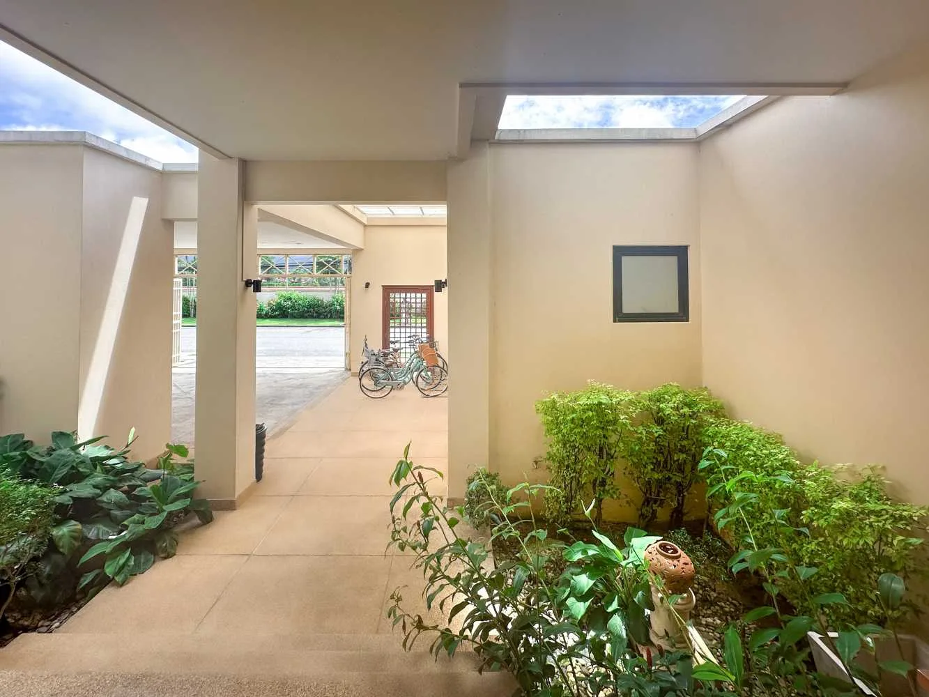 Property image - full photo 33