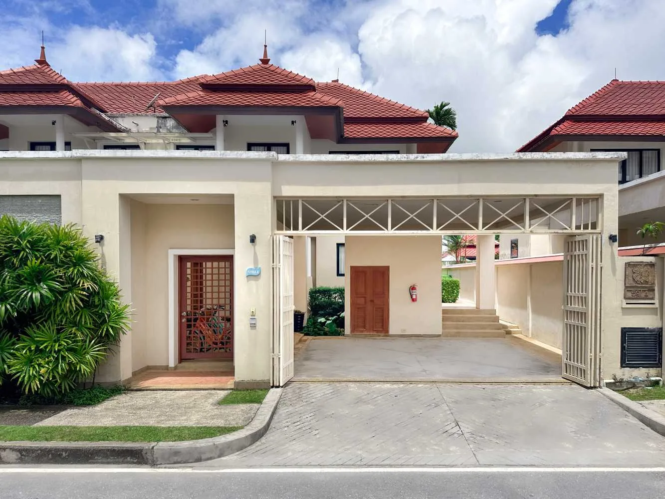 Property image - full photo 34