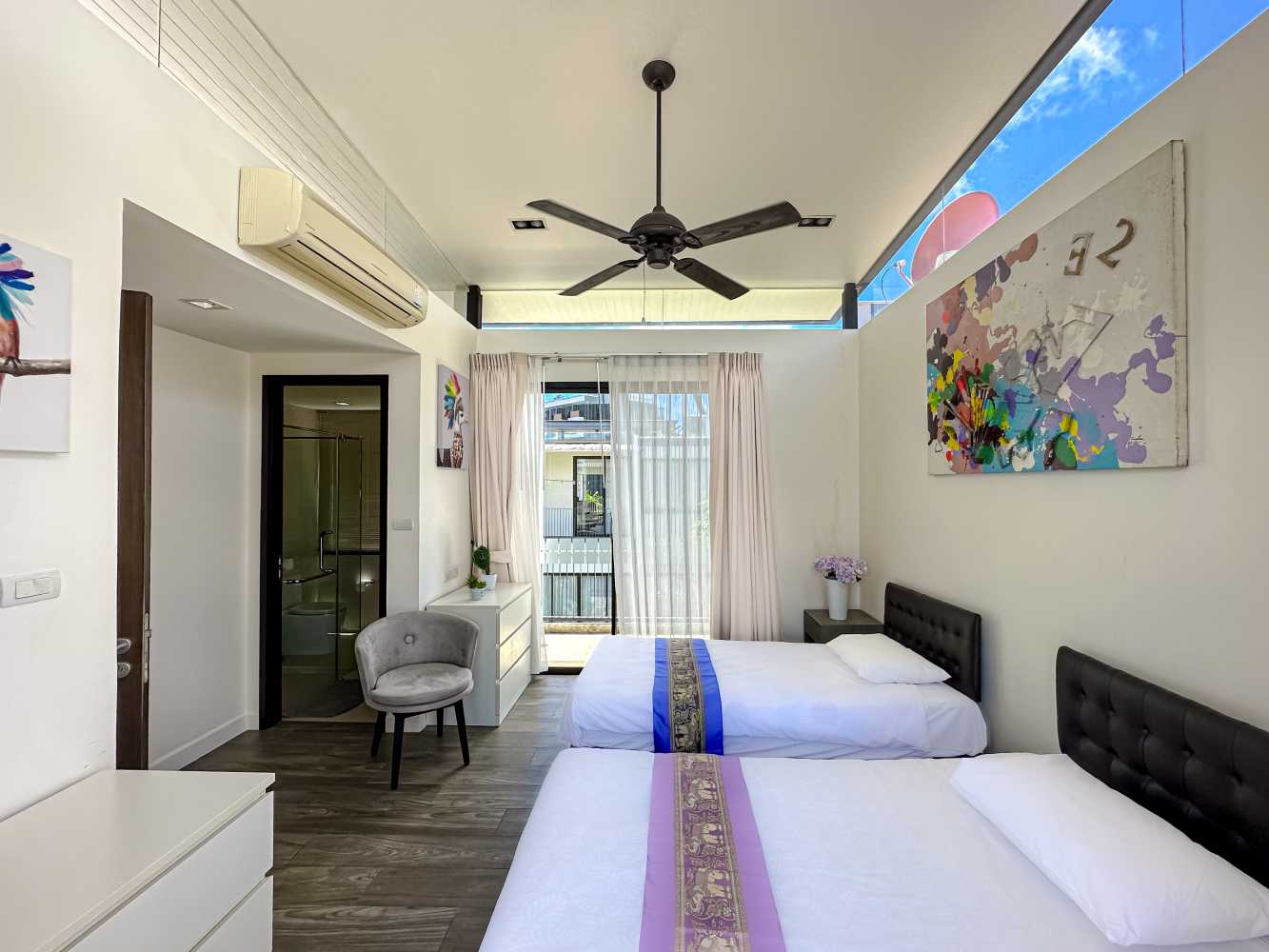 Property image - full photo 18