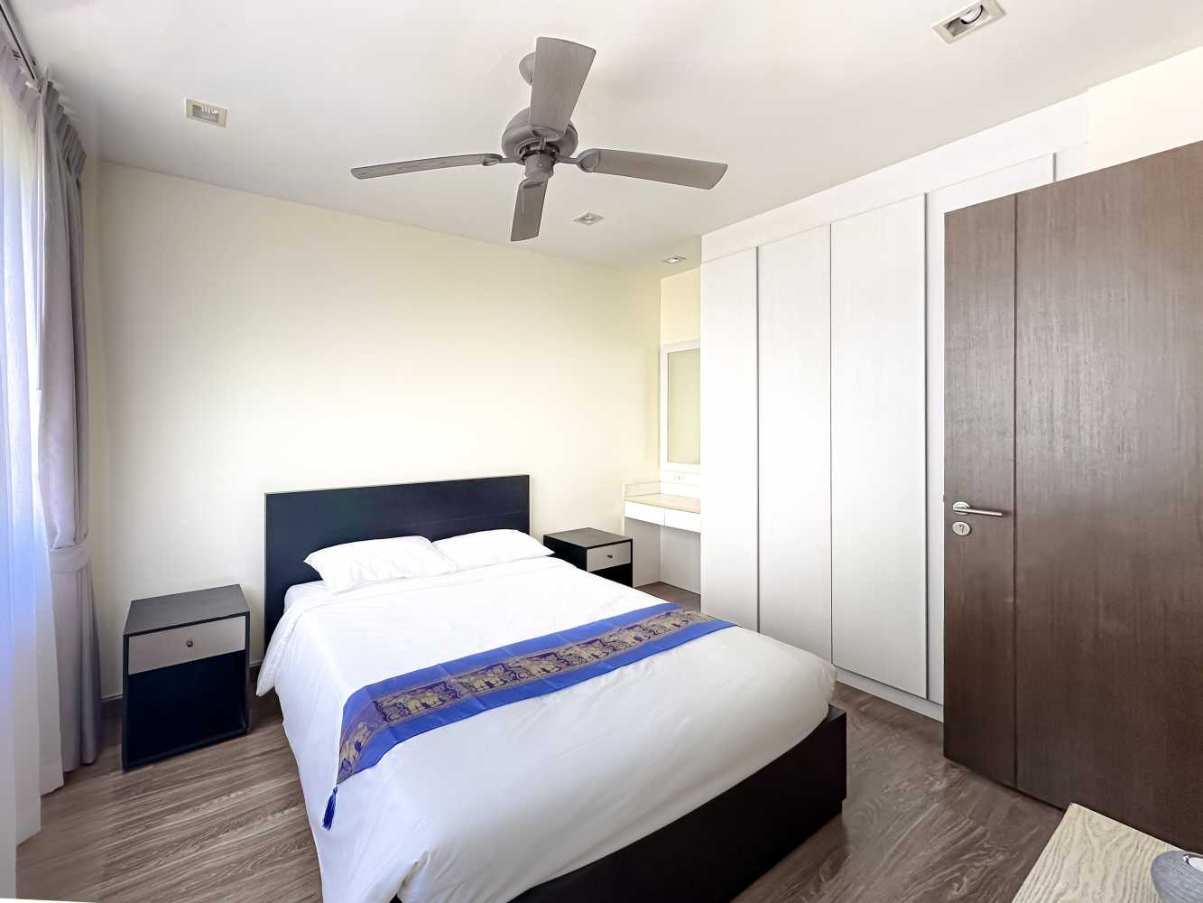 Property image - full photo 15