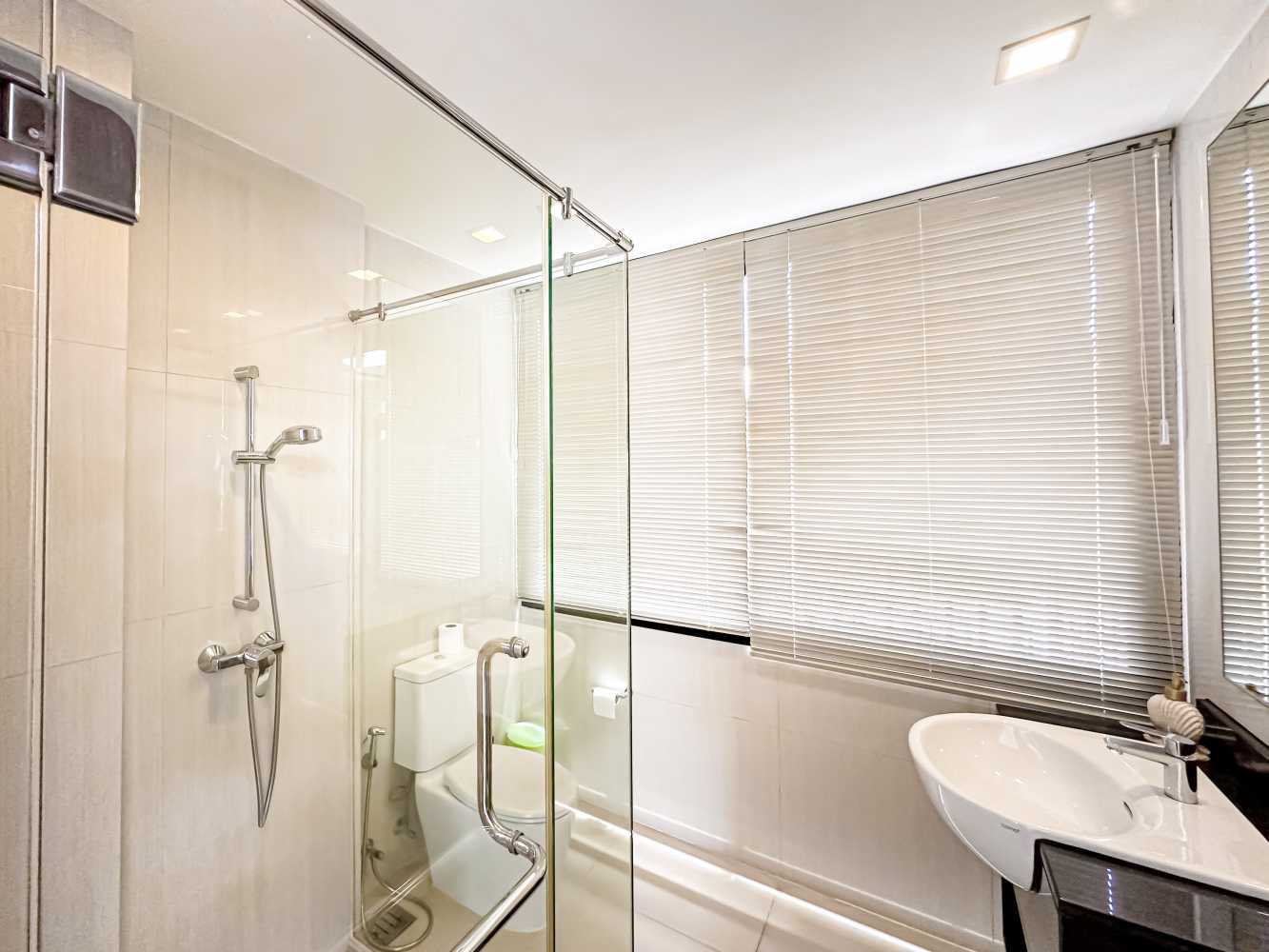 Property image - full photo 19
