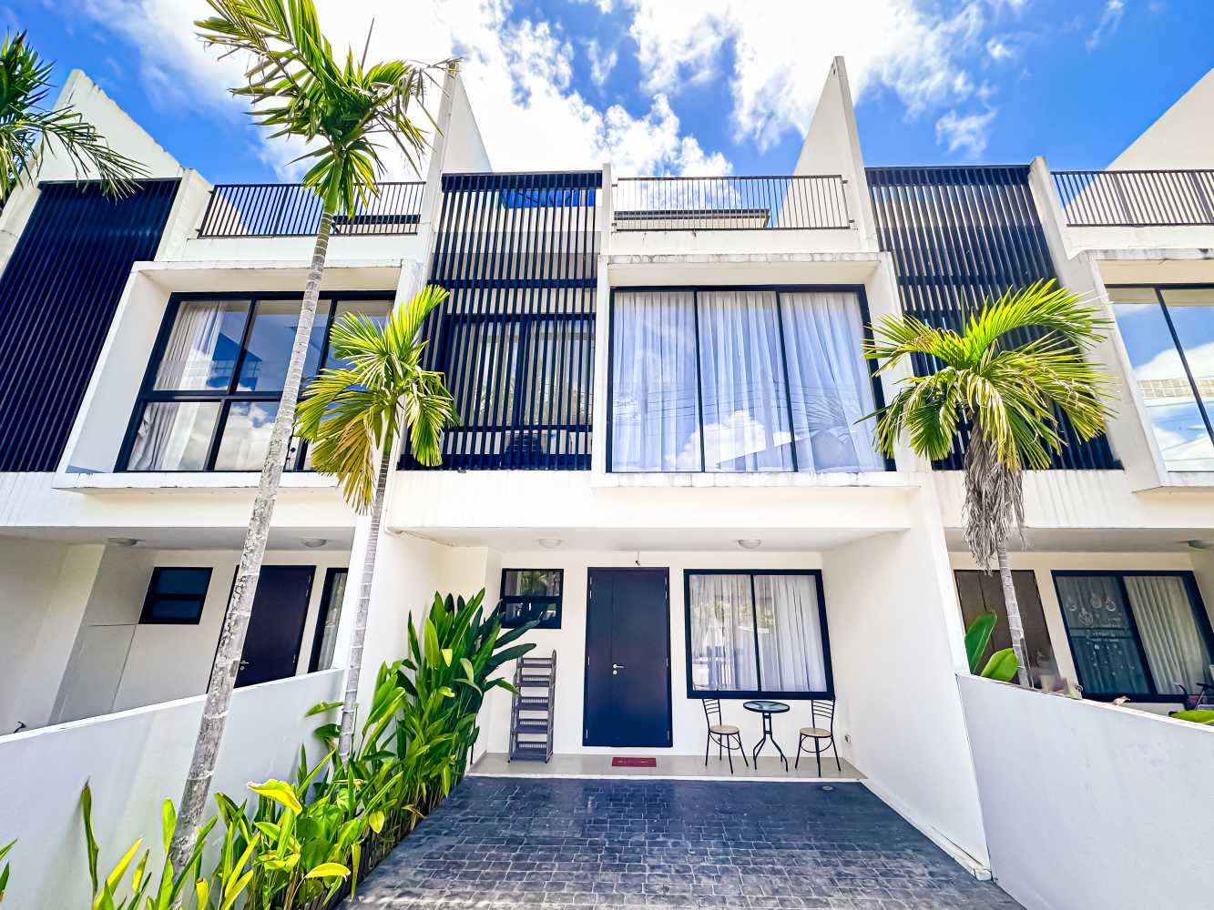 Property image - full photo 1