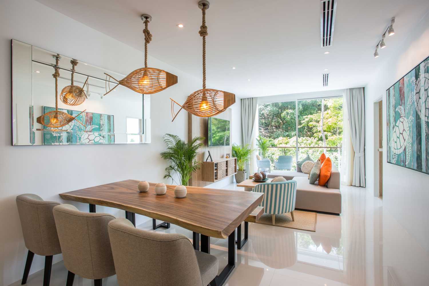 Property image - full photo 3
