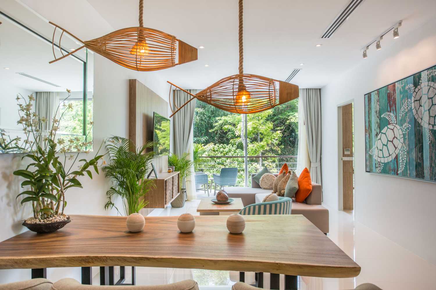 Property image - full photo 4