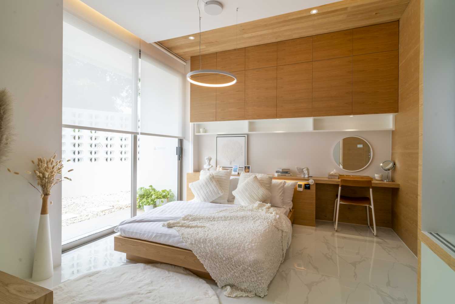 Property image - full photo 14