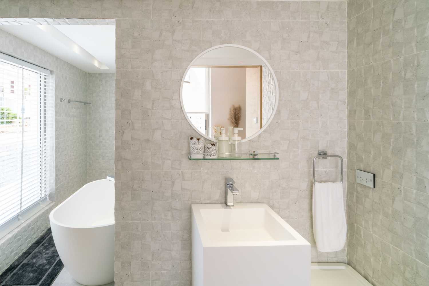 Property image - full photo 23