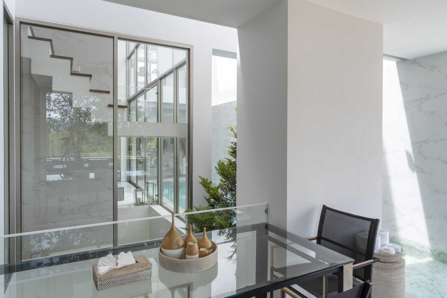Property image - full photo 5