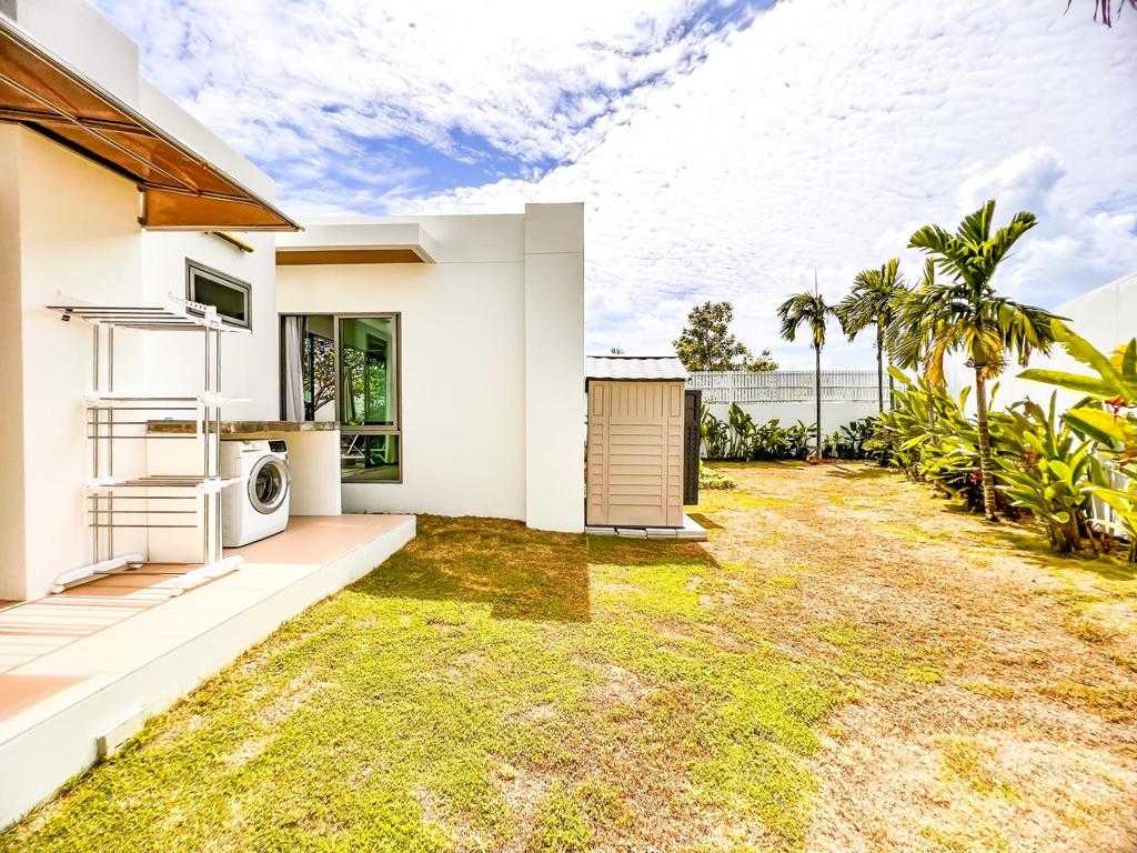 Property image - full photo 11