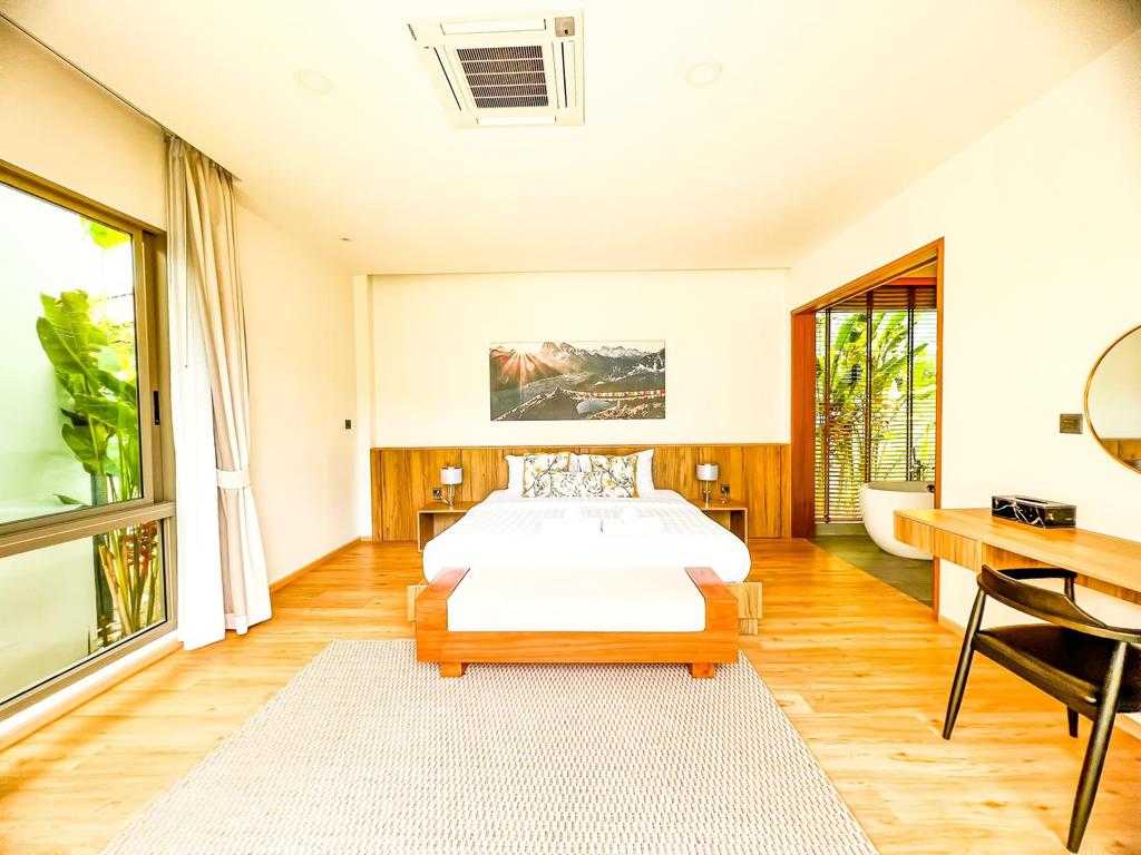 Property image - full photo 5