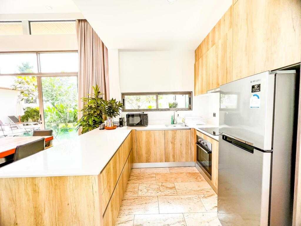 Property image - full photo 4