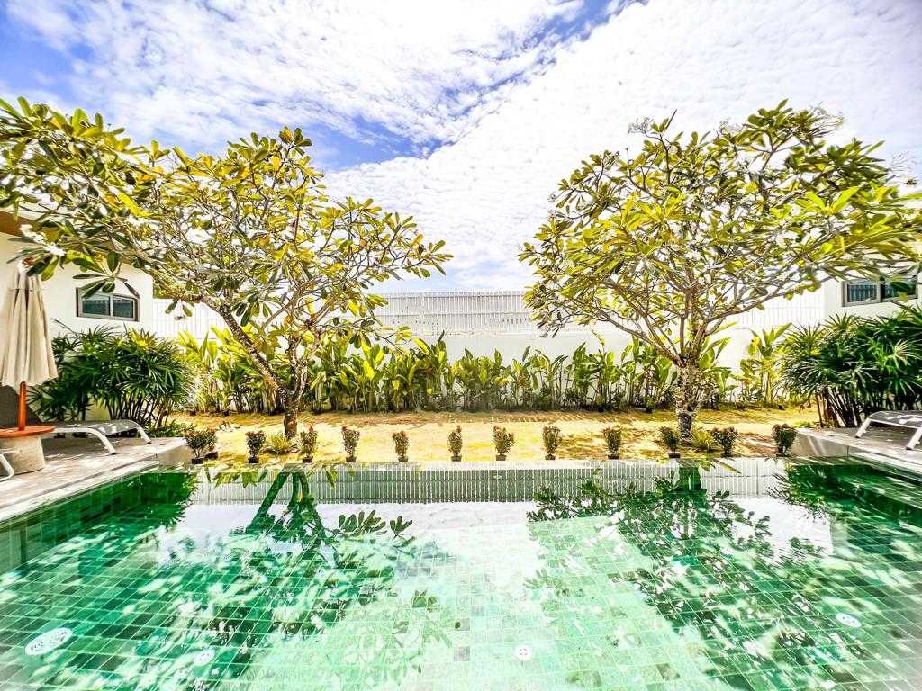 Property image - full photo 15