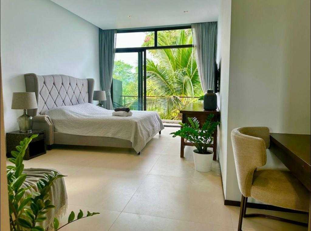 Property image - full photo 16