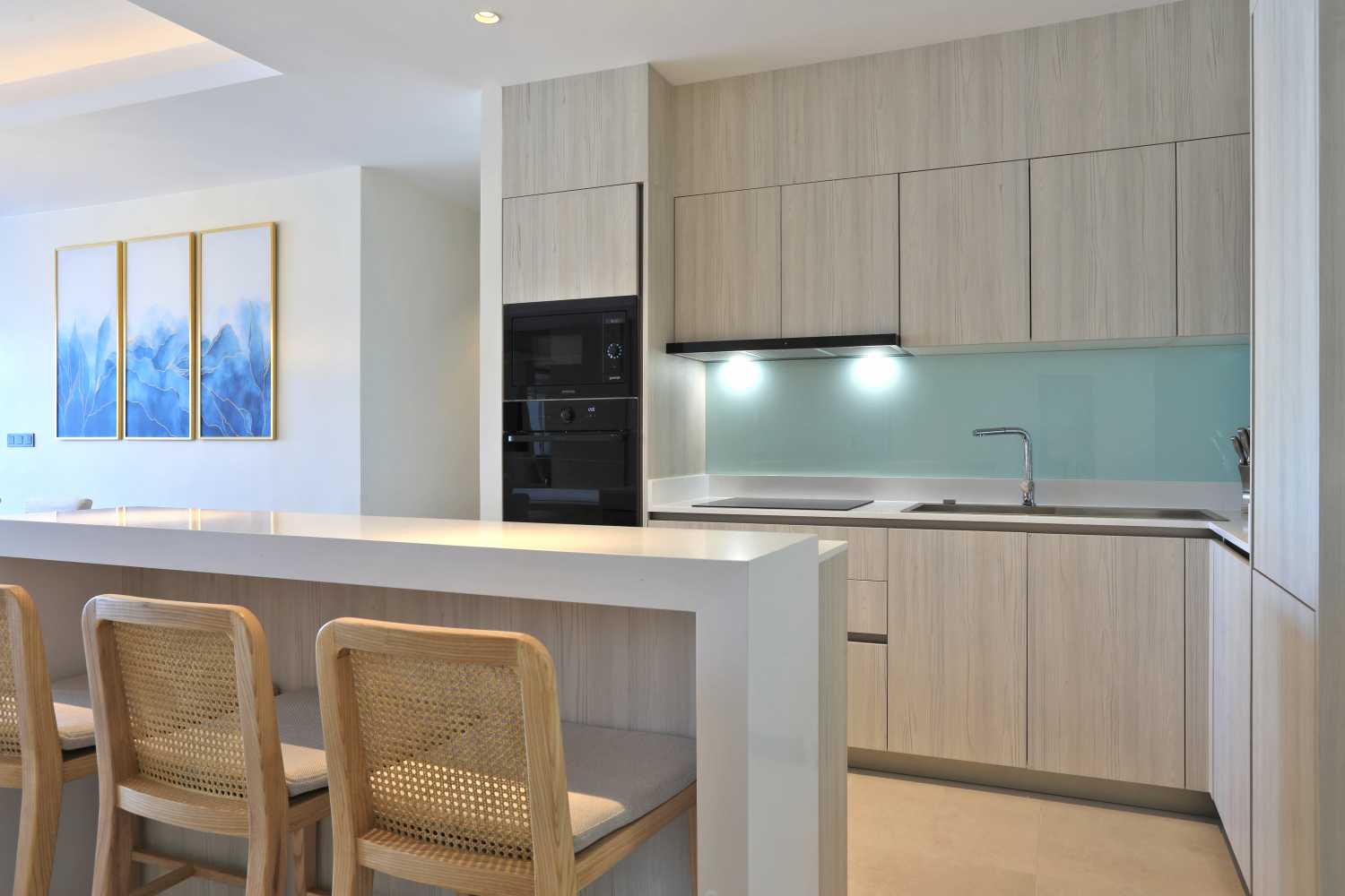 Property image - full photo 11