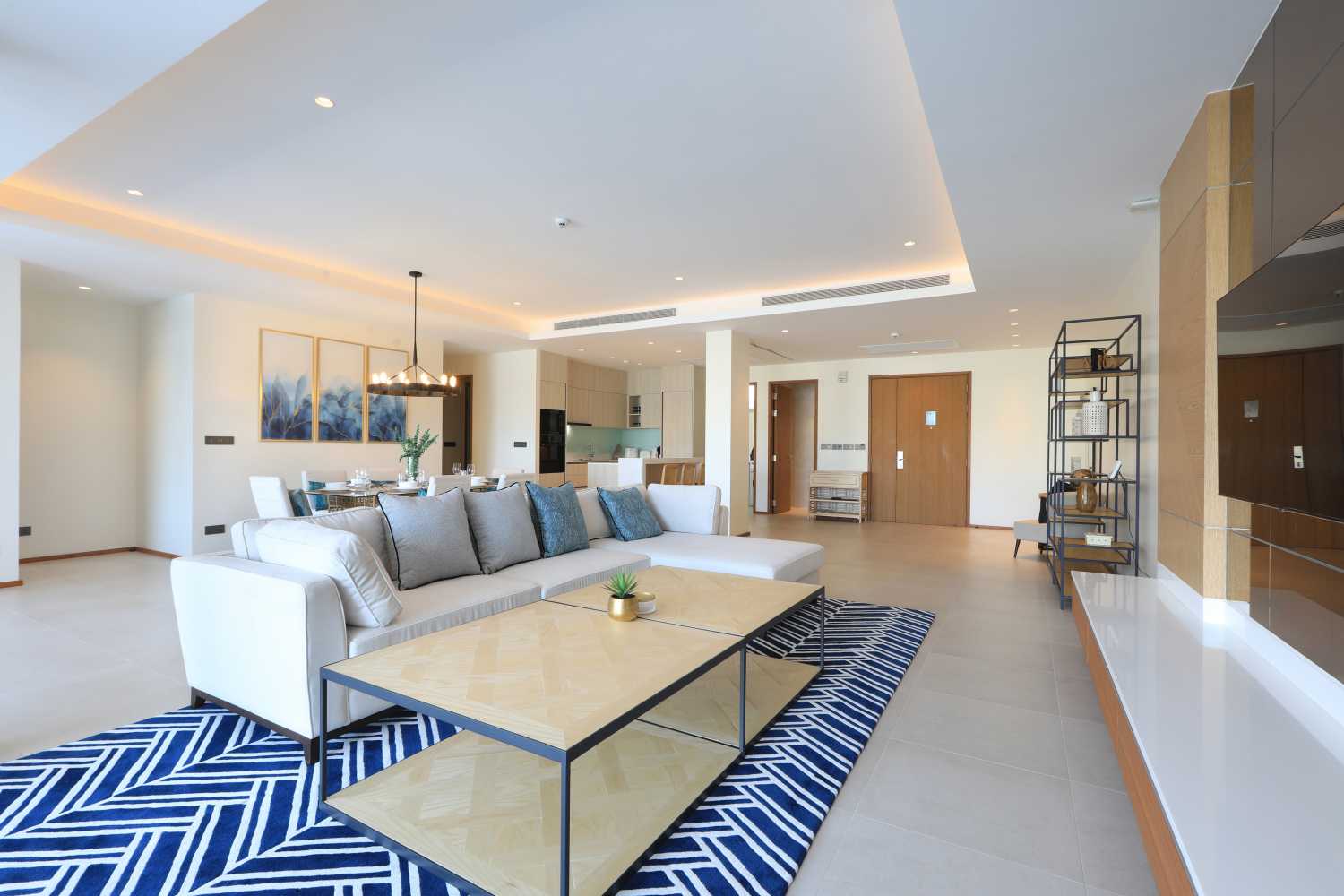 Property image - full photo 3