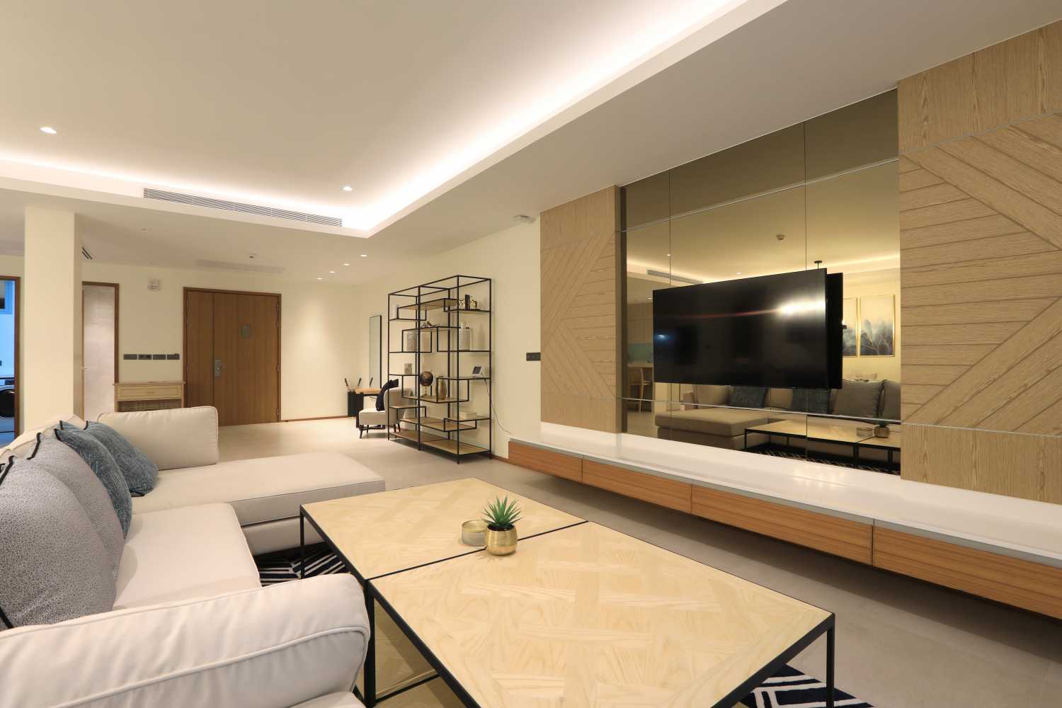 Property image - full photo 13