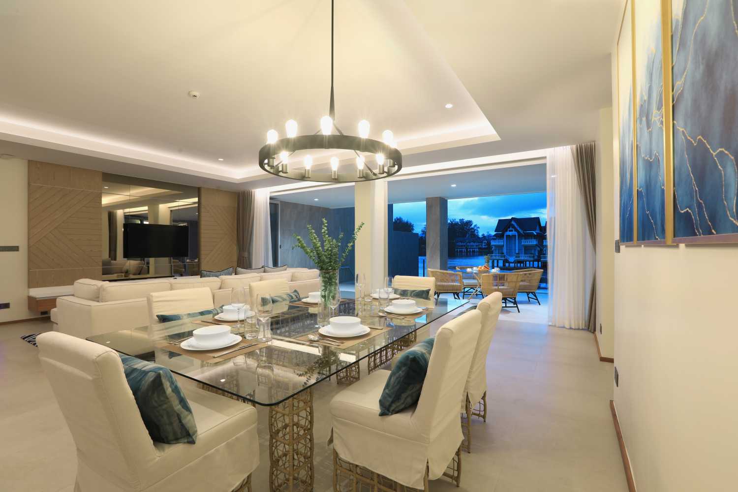 Property image - full photo 12
