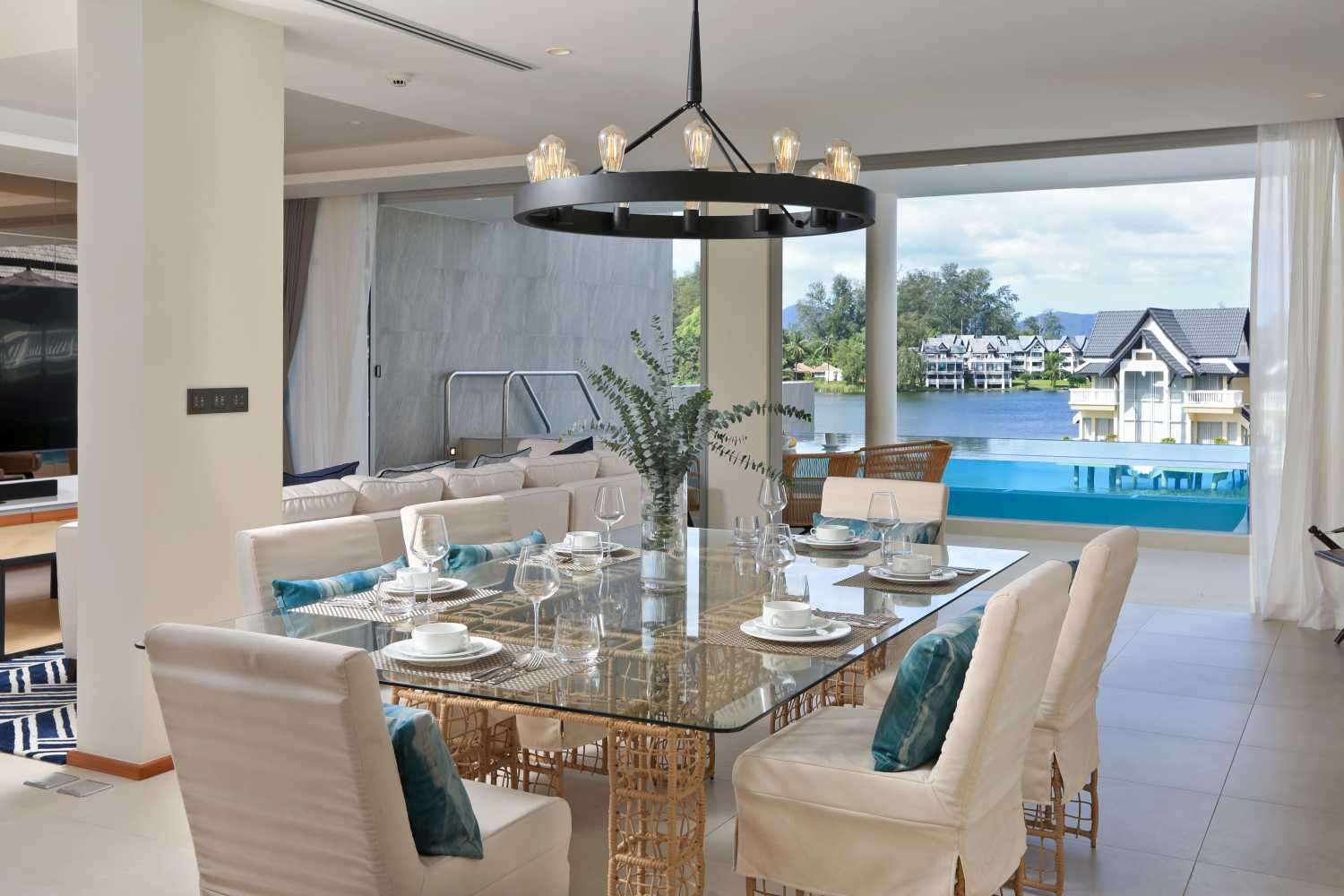 Property image - full photo 13