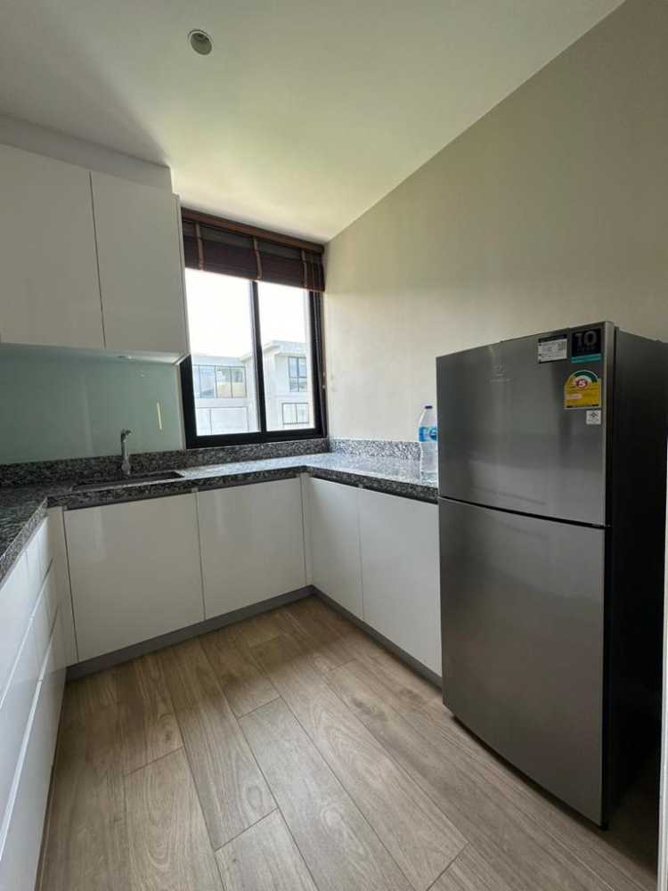 Property image - full photo 7
