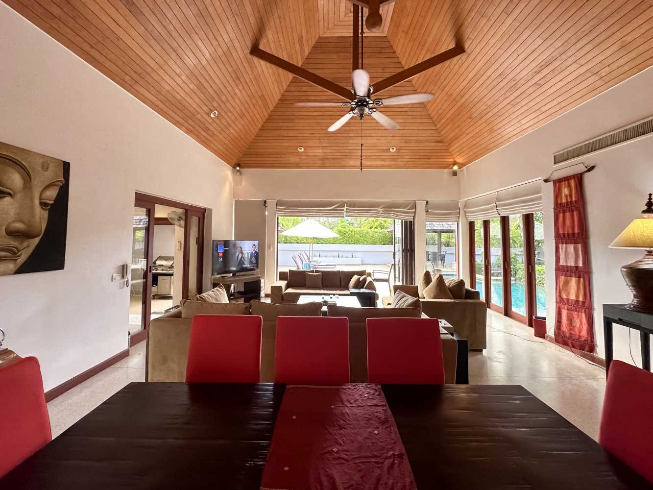 Property image - full photo 3