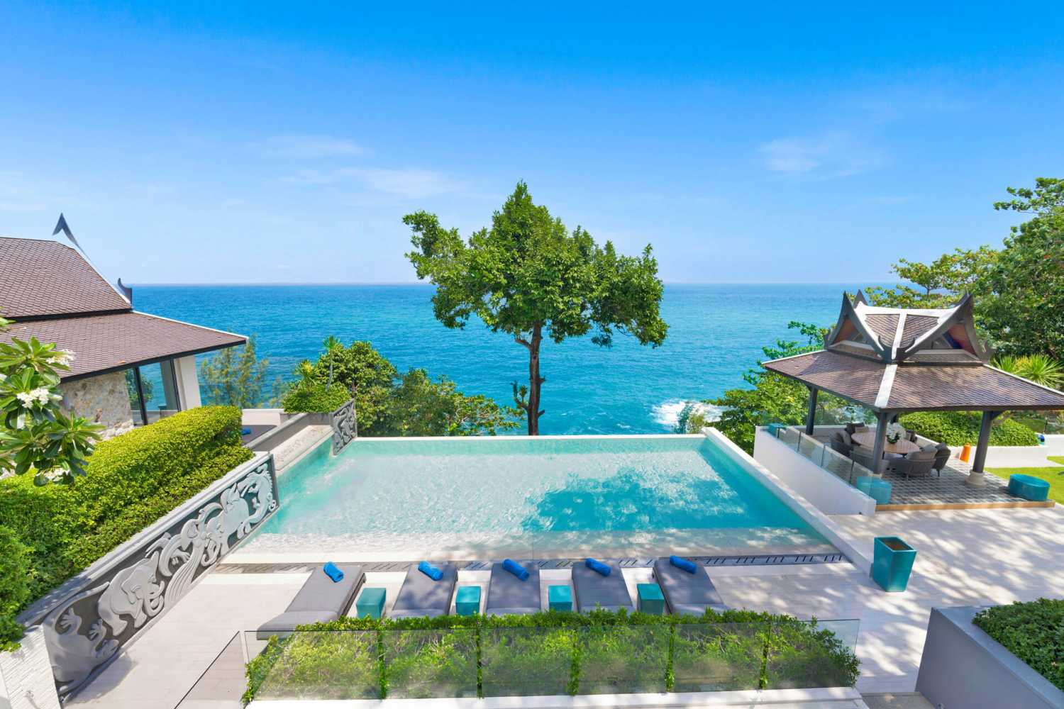 Property image - full photo 2
