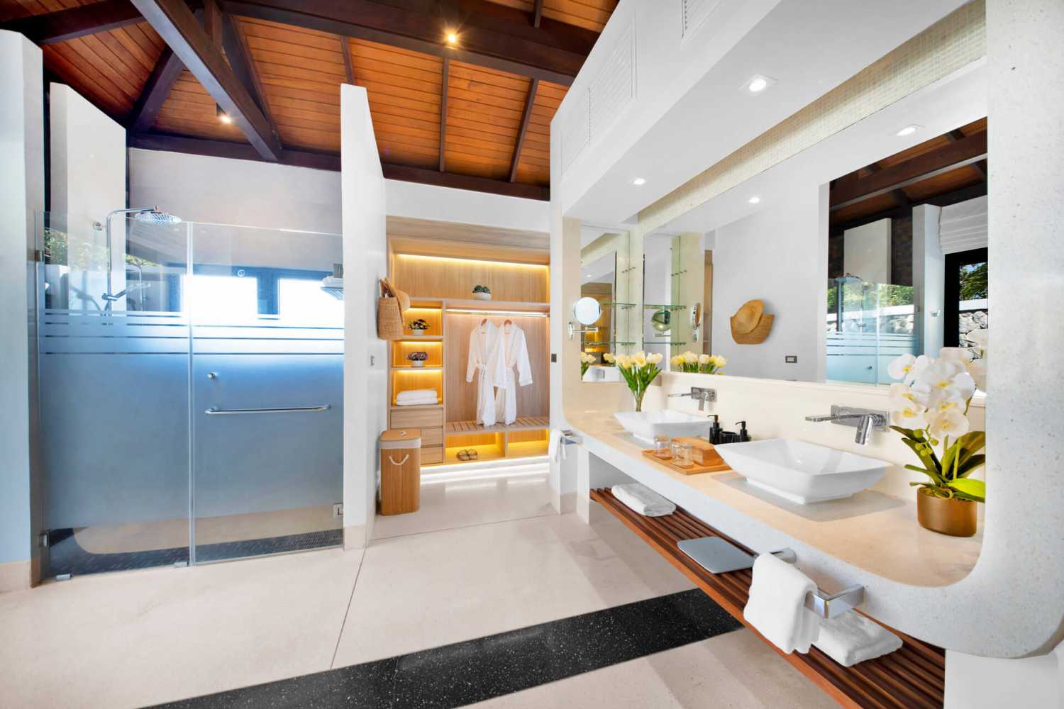 Property image - full photo 8